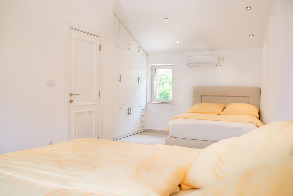 Apartments D&V โกตอร์ ภายนอก รูปภาพ